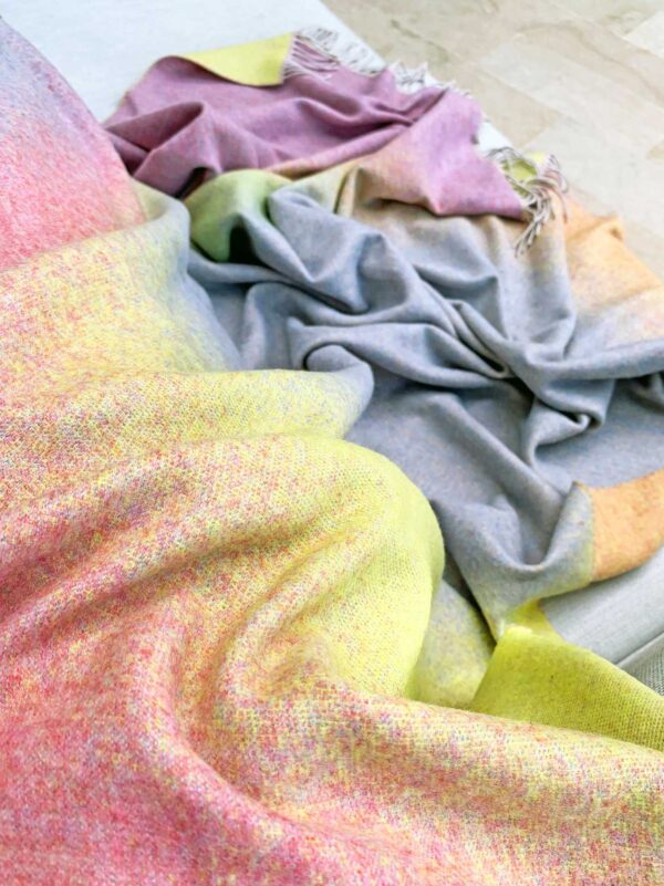 13474_mood_2 Eagle Decke AURORA